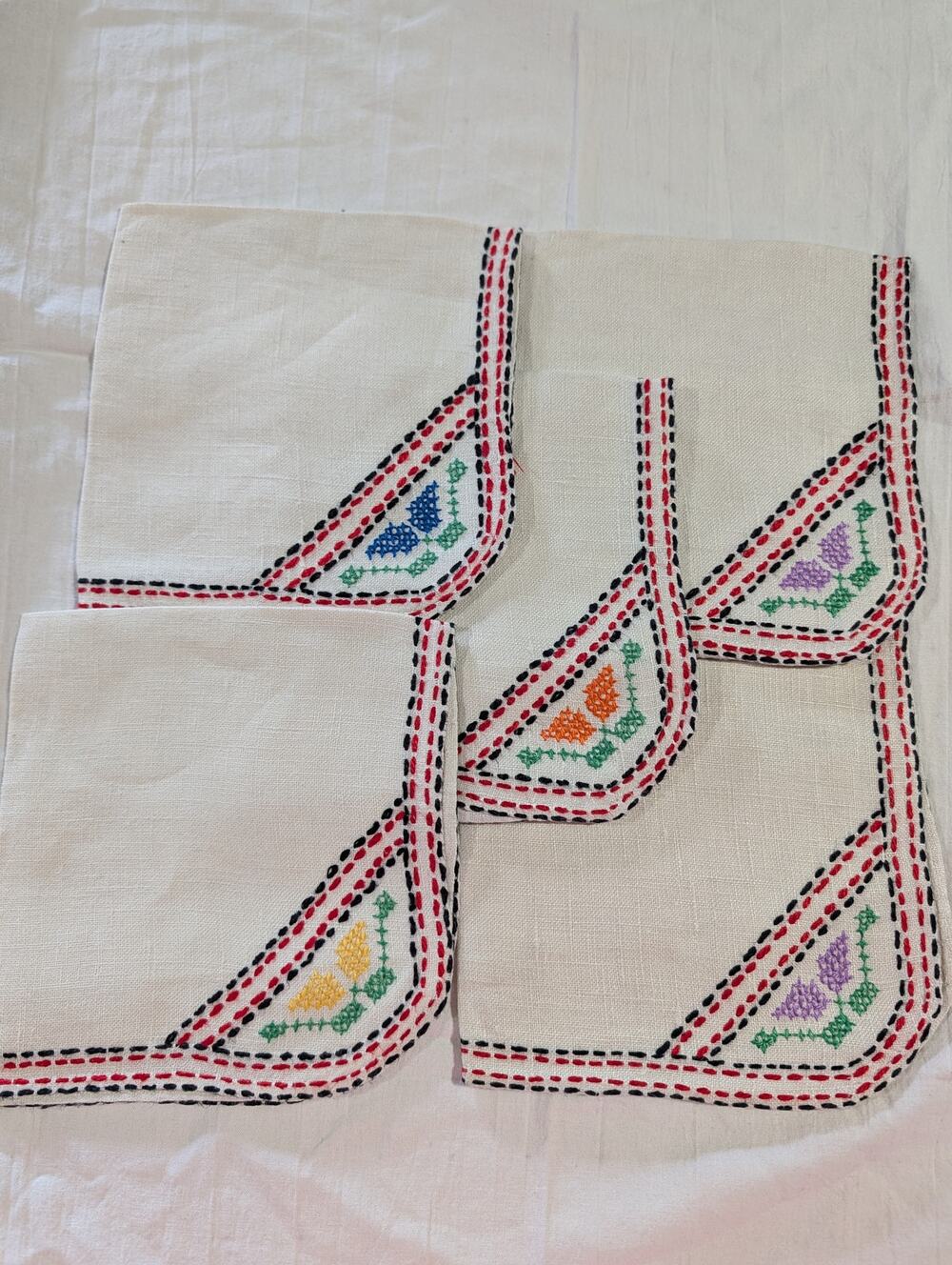 Exquisite 1930s Vintage Hand-Embroidered Cocktail Napkins (5)